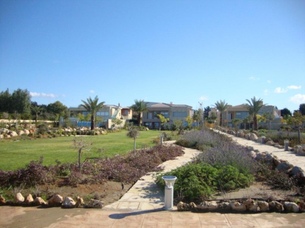 Villa Saraliana Sandy Beach Villas - Heated Pool - Jacuzzi - Private Beach Area Polis Zimmer foto