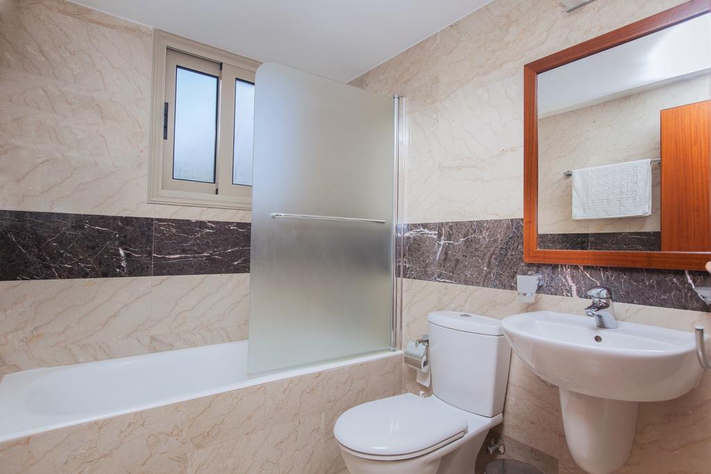 Villa Saraliana Sandy Beach Villas - Heated Pool - Jacuzzi - Private Beach Area Polis Zimmer foto