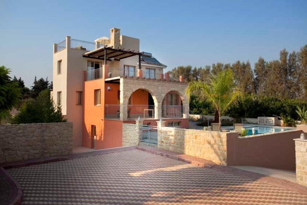 Villa Saraliana Sandy Beach Villas - Heated Pool - Jacuzzi - Private Beach Area Polis Zimmer foto